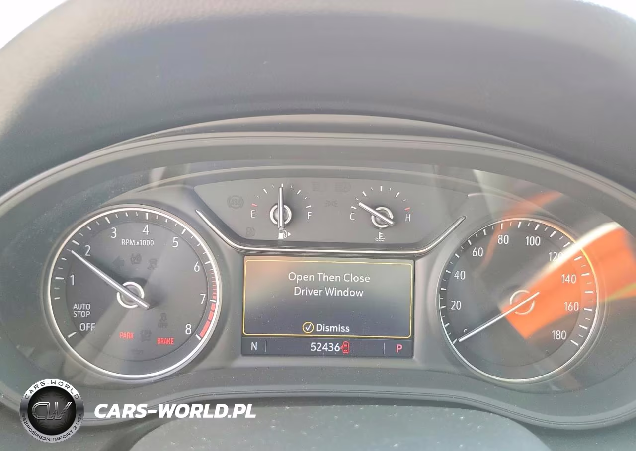 2018 Buick Regal Tourx Essence VIN:W04GV8SX5J1147722 - 9