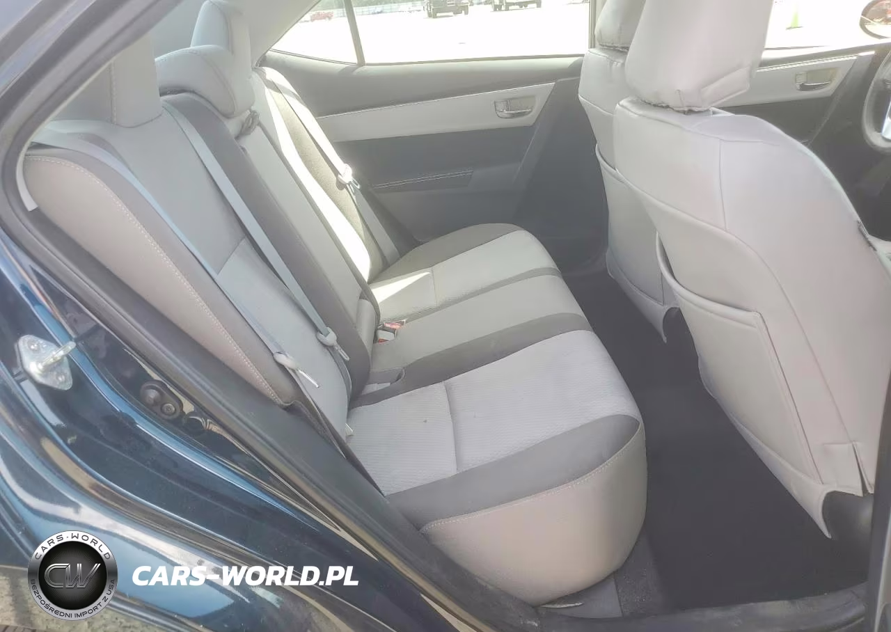 2018 Toyota Corolla Le VIN:2T1BURHE5JC073101 - 10