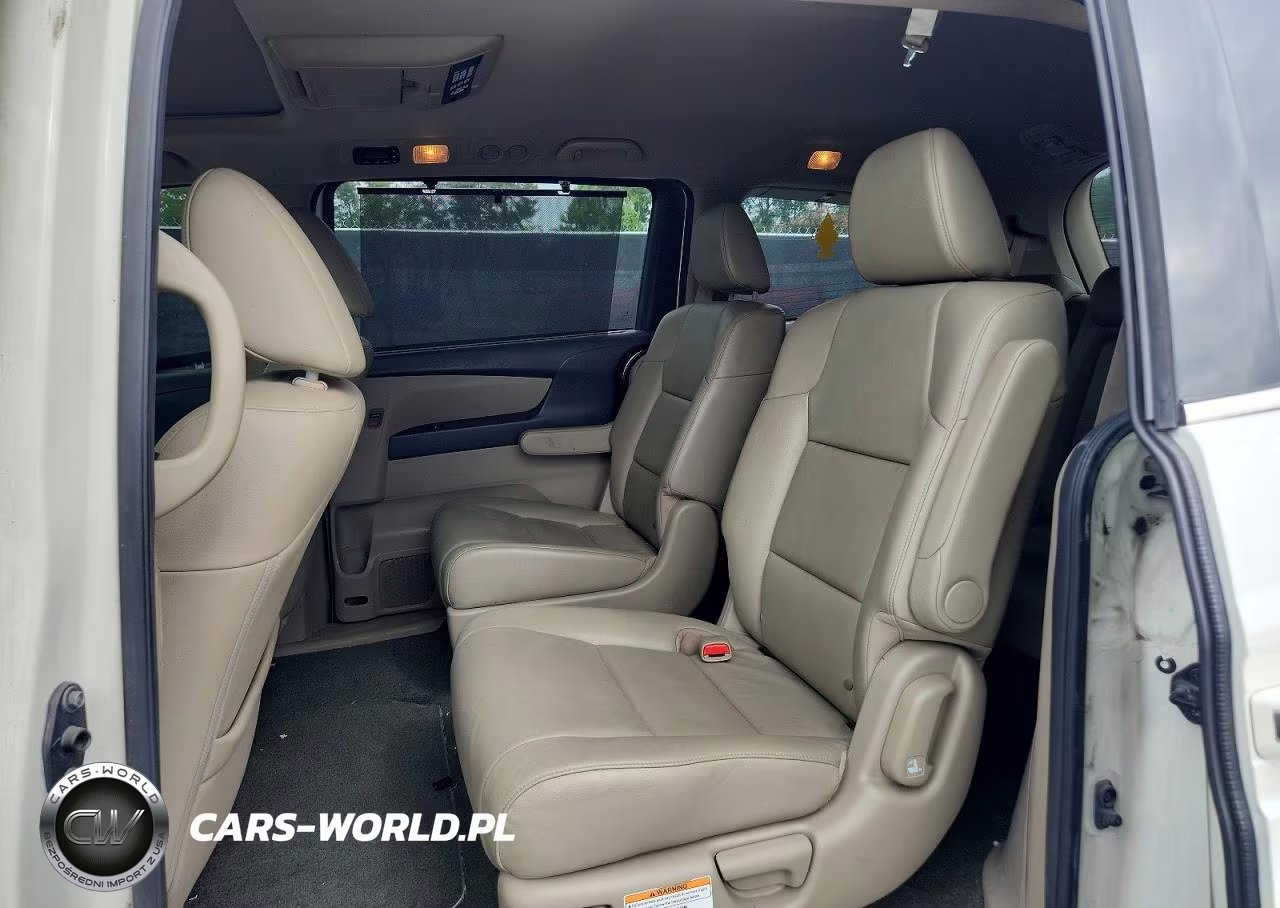2016 Honda Odyssey Touring VIN:5FNRL5H98GB080139 - 11