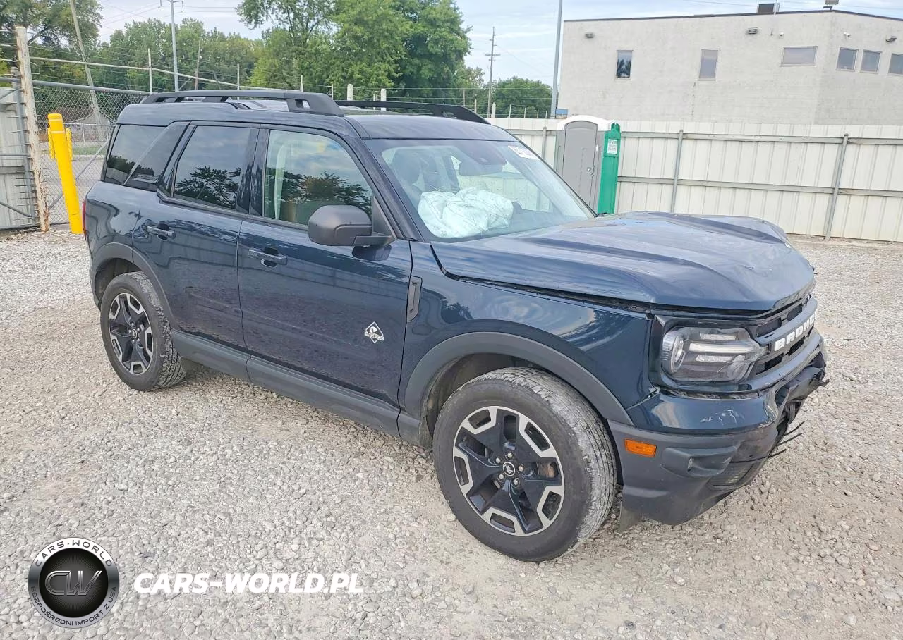 2022 Ford Bronco Sport Outer Banks VIN:3FMCR9C69NRD24915 - 4