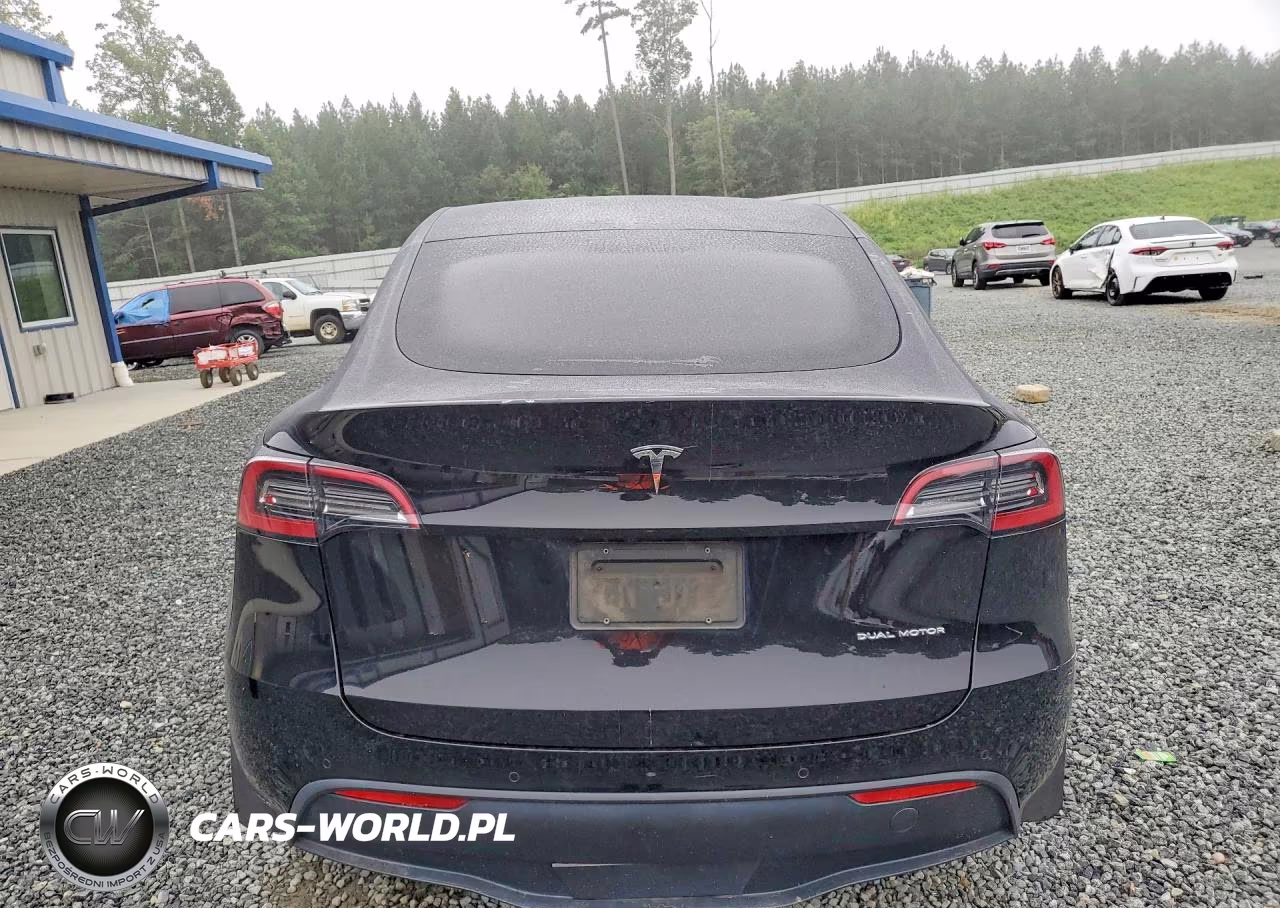 2021 Tesla Model Y VIN:5YJYGAEEXMF202263 - 6