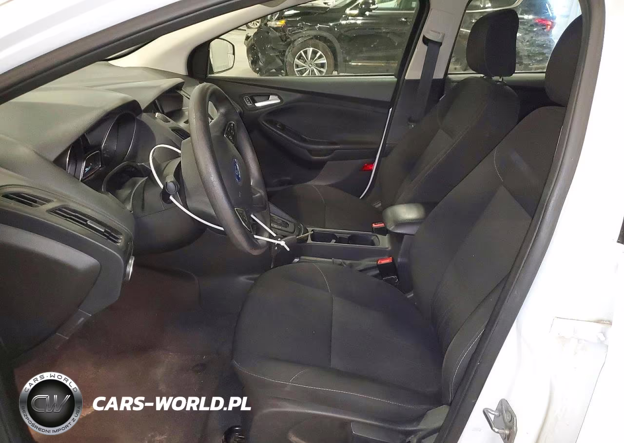 2017 Ford Focus Se VIN:1FADP3K27HL215212 - 7