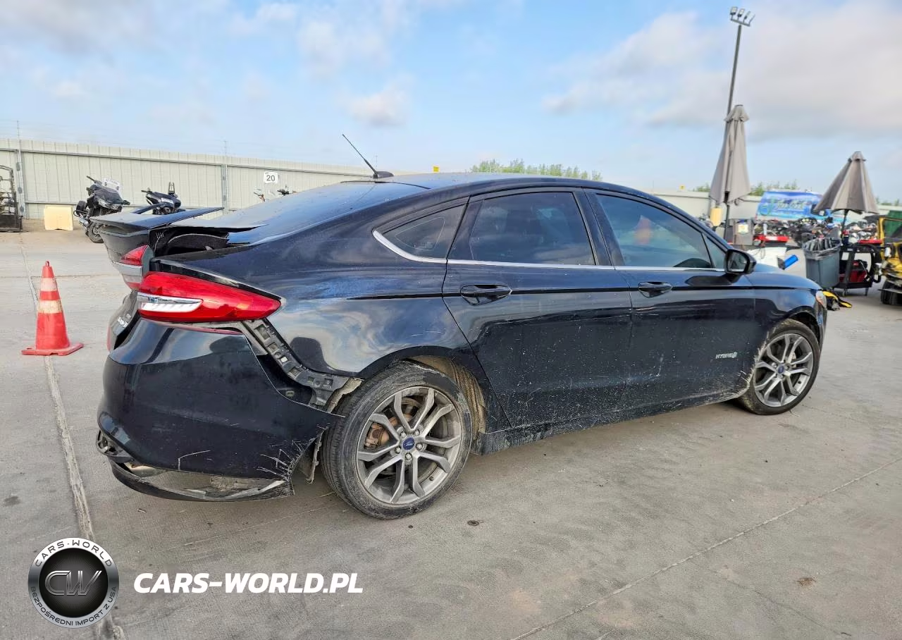 2017 Ford Fusion Se Hybrid VIN:3FA6P0LU8HR400149 - 3