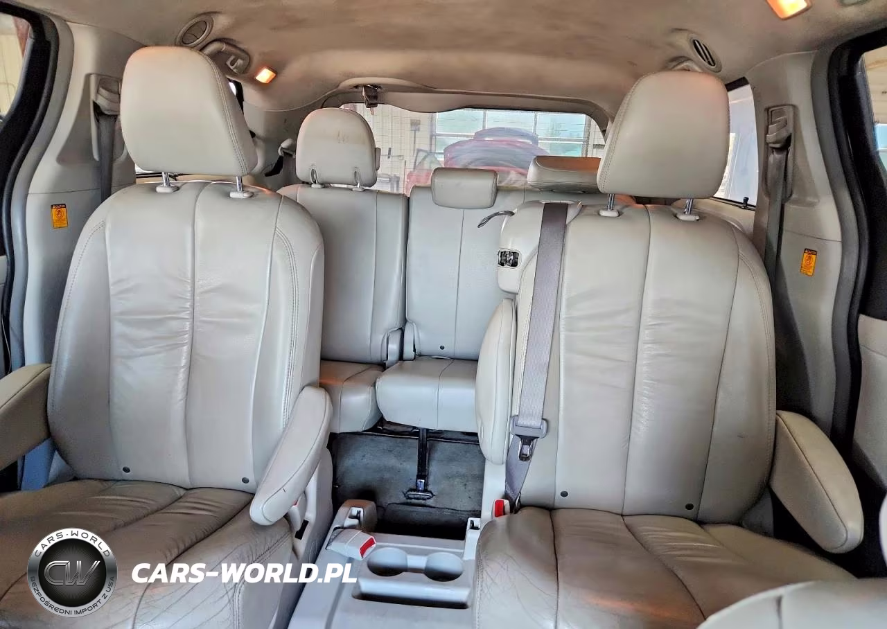 2011 Toyota Sienna Xle 8-Passenger VIN:5TDYK3DC8BS168925 - 10