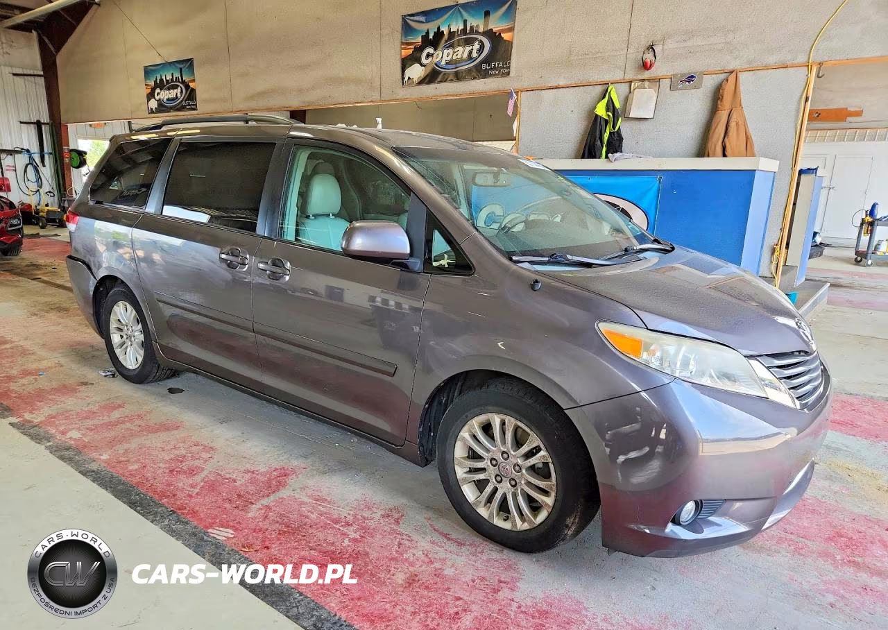 2011 Toyota Sienna Xle 8-Passenger VIN:5TDYK3DC8BS168925 - 4