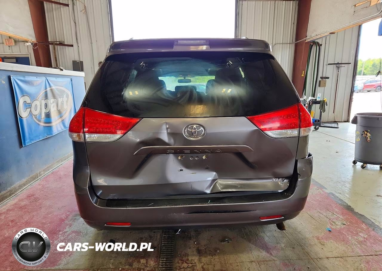 2011 Toyota Sienna Xle 8-Passenger VIN:5TDYK3DC8BS168925 - 6