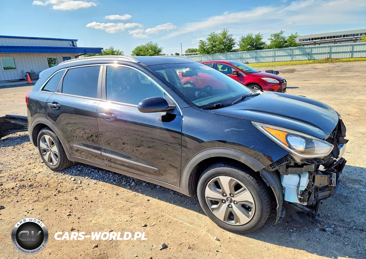 2017 Kia Niro Lx VIN:KNDCB3LC4H5087530 - 4
