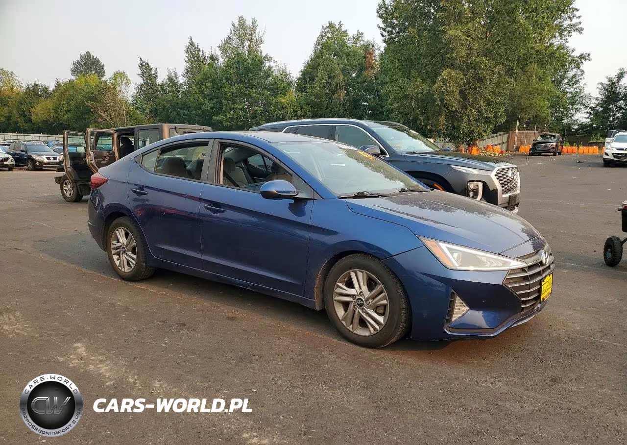 2020 Hyundai Elantra Sel VIN:5NPD84LF9LH542531 - 4