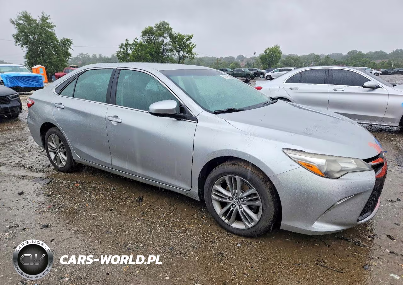 2016 Toyota Camry Se VIN:4T1BF1FK0GU245000 - 4