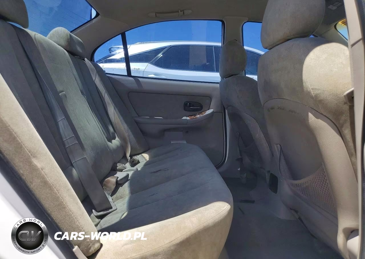 2003 Hyundai Elantra Gls VIN:KMHDN45D83U585036 - 10