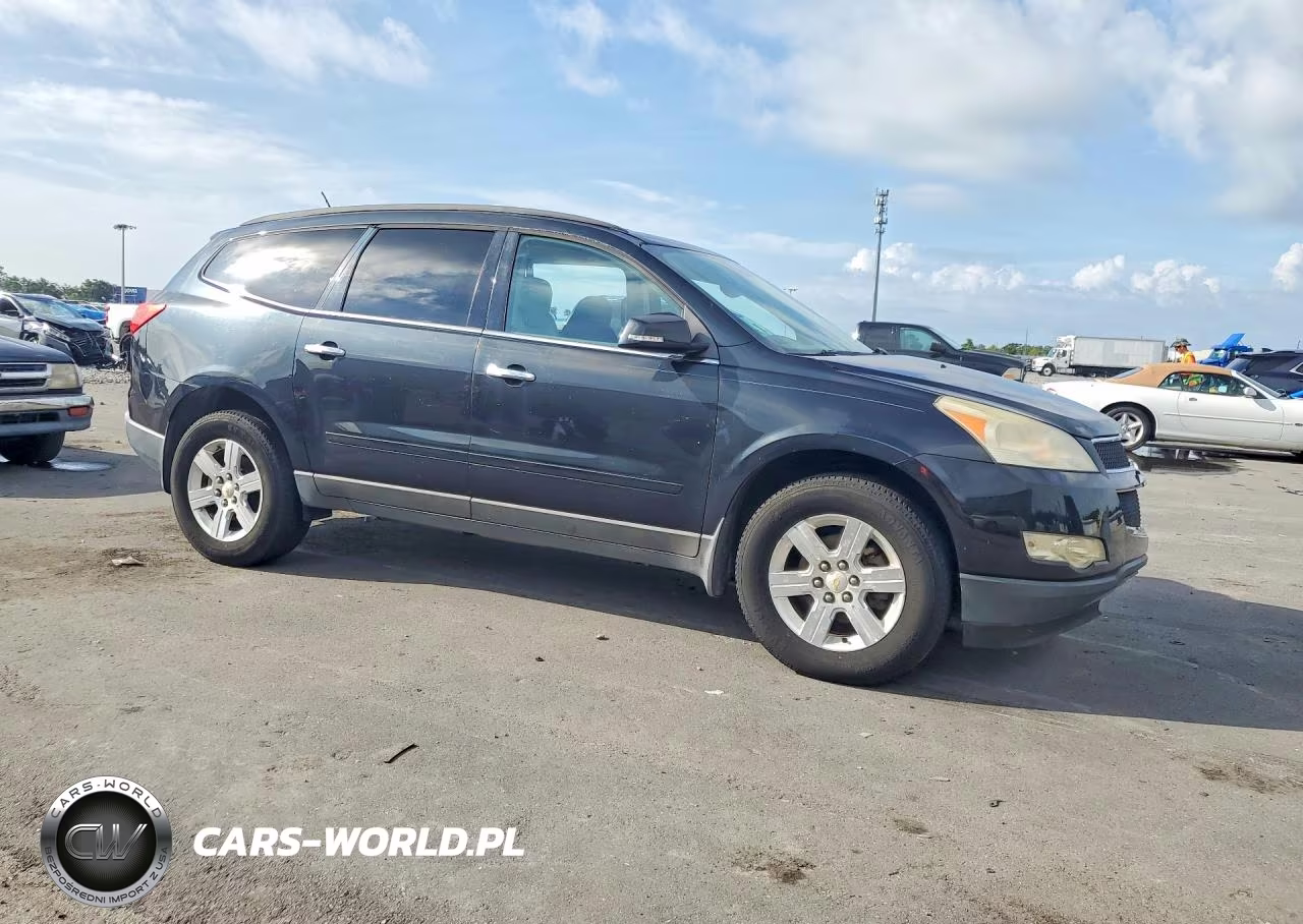 2011 Chevrolet Traverse Lt VIN:1GNKRJEDXBJ311424 - 4