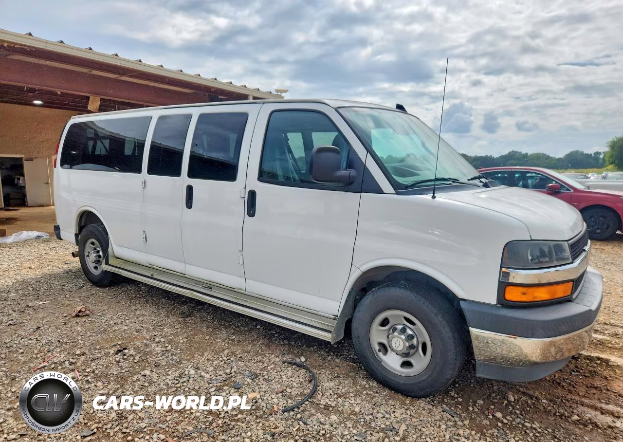 2017 Chevrolet Express G3500 Lt VIN:1GAZGPFG7H1177272 - 4