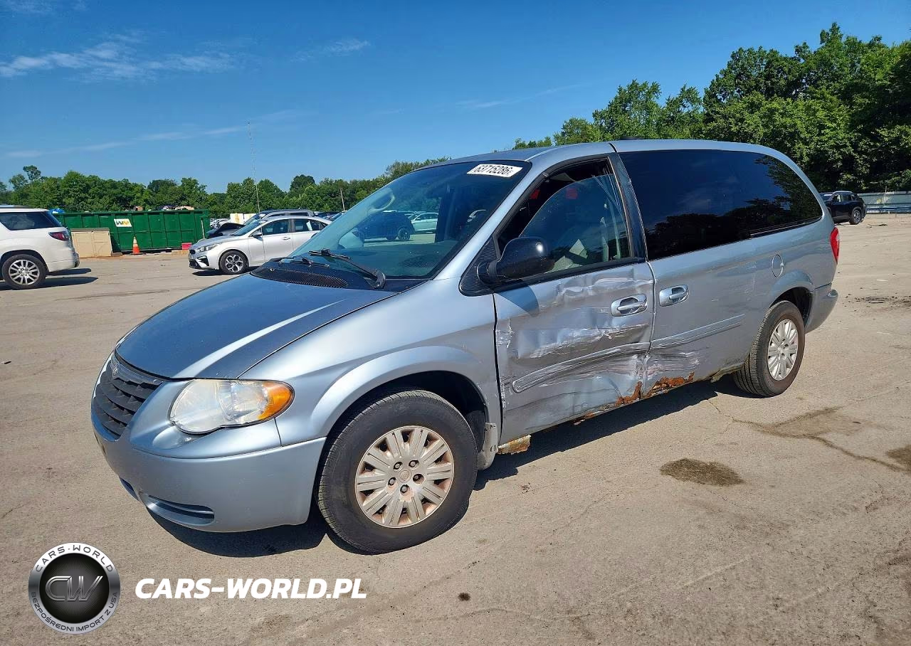 2006 Chrysler Town & Country Lx