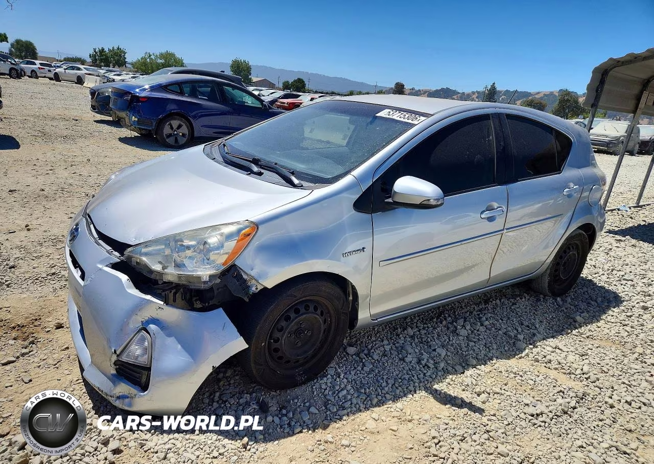 2012 Toyota Prius C Three – zdjęcie 1 z 12