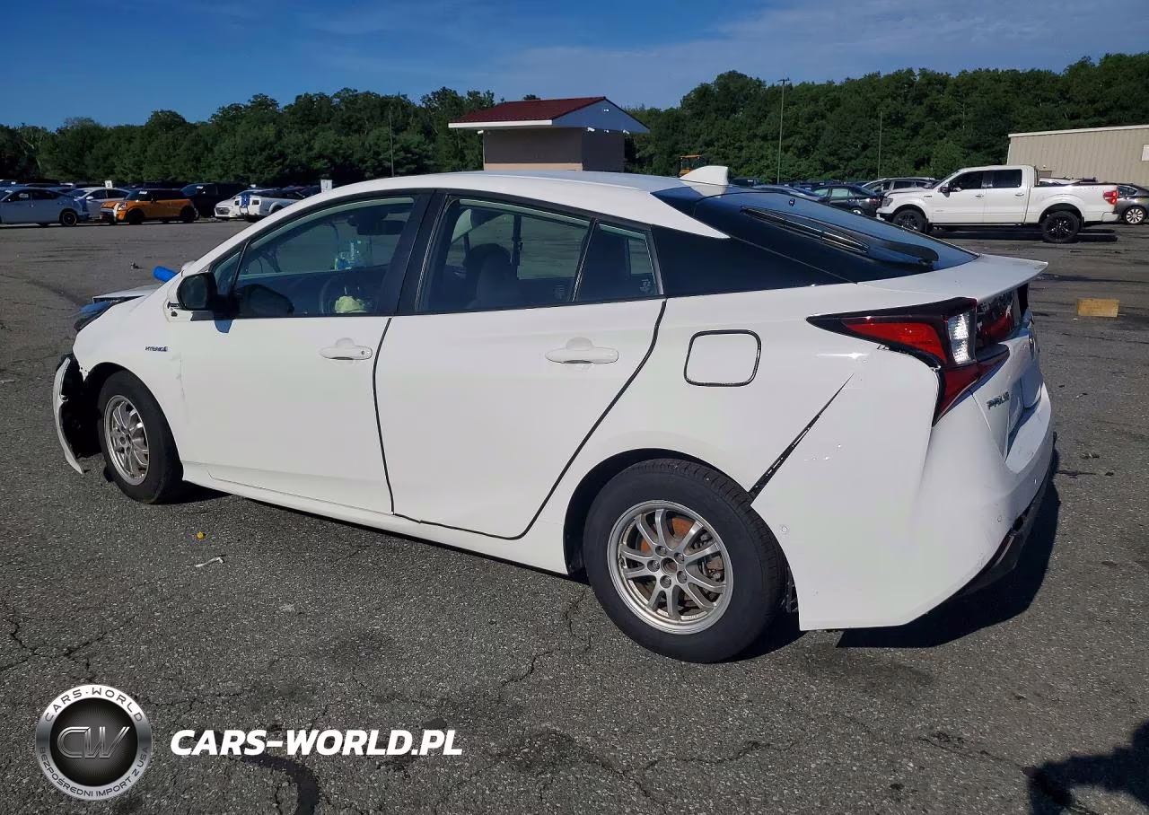 2021 Toyota Prius Le VIN:JTDKAMFU2M3140384 - 2