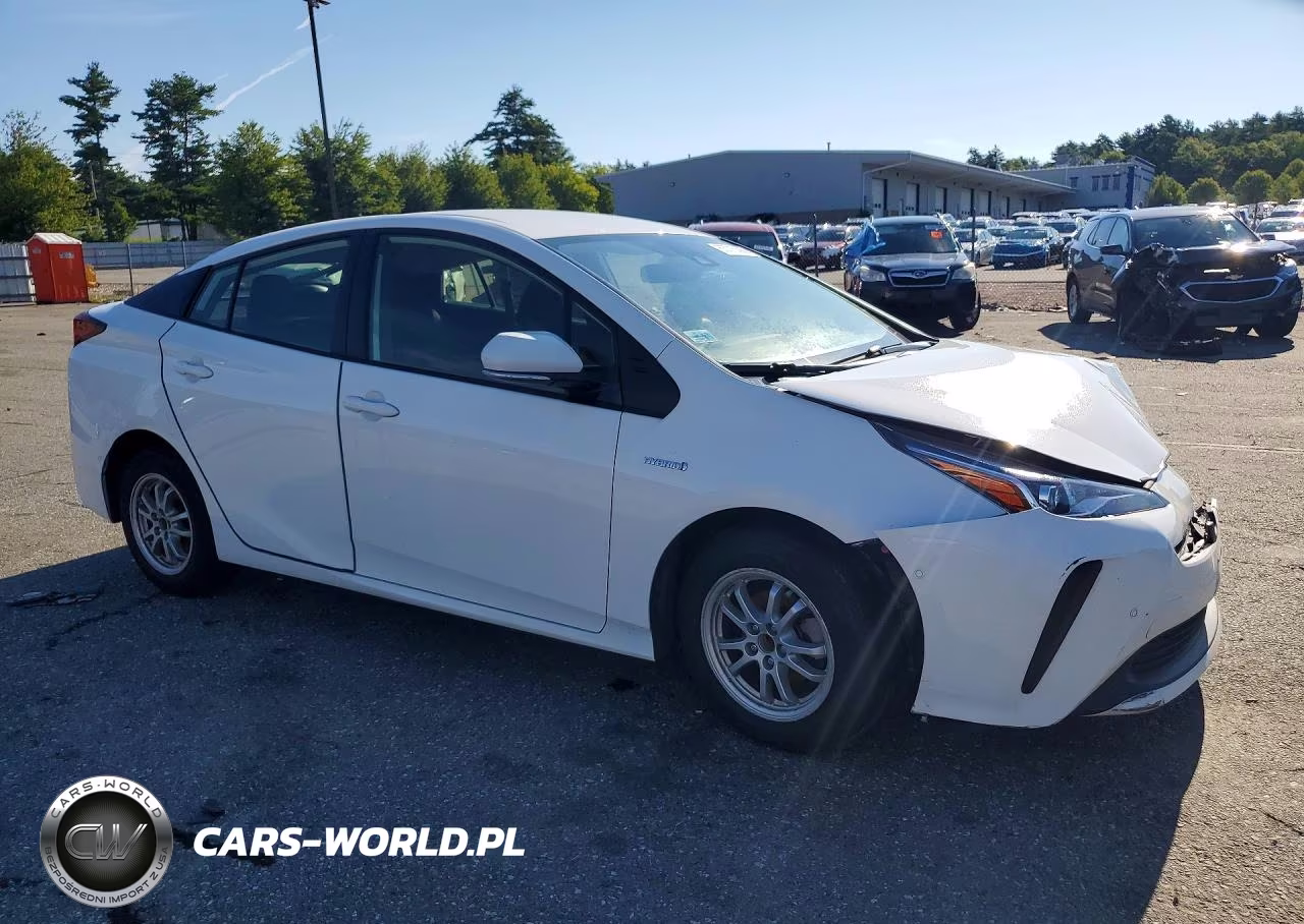 2021 Toyota Prius Le VIN:JTDKAMFU2M3140384 - 4