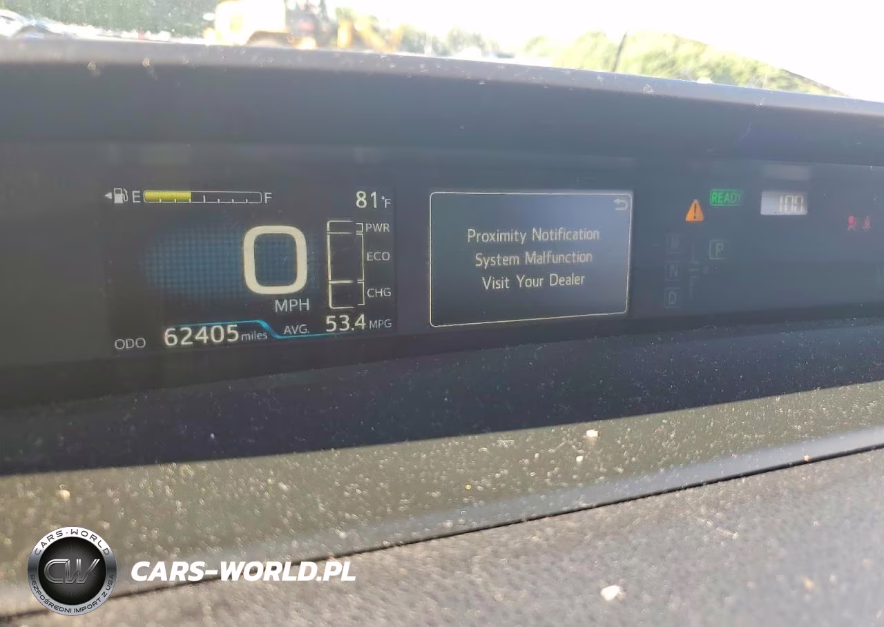 2021 Toyota Prius Le VIN:JTDKAMFU2M3140384 - 9