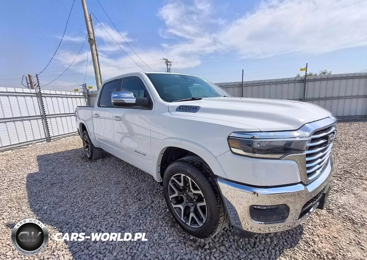 2025 Ram 1500 Laramie VIN:1C6SRFJP1SN603131 - 4
