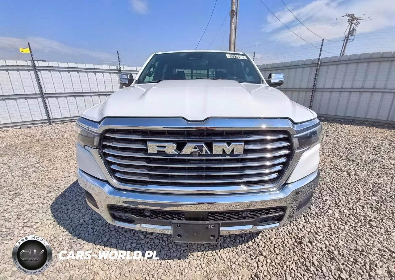 2025 Ram 1500 Laramie VIN:1C6SRFJP1SN603131 - 5