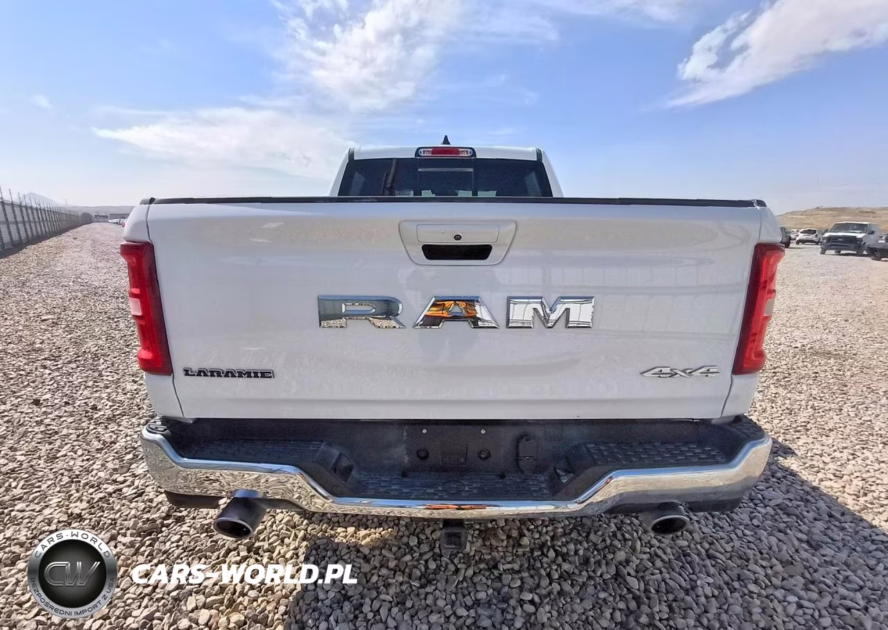 2025 Ram 1500 Laramie VIN:1C6SRFJP1SN603131 - 6