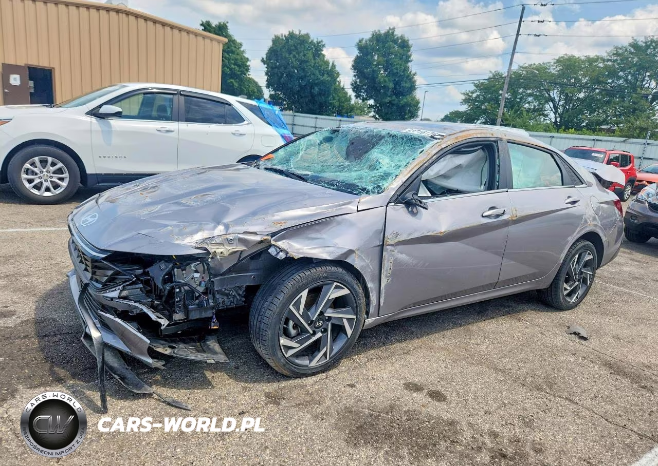 2025 Hyundai Elantra Sel – zdjęcie 1 z 12
