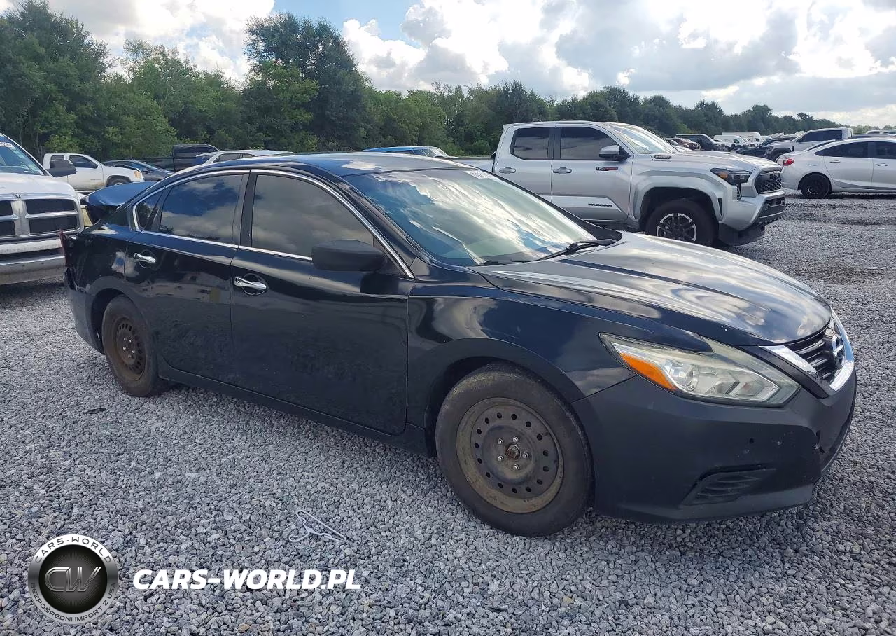2017 Nissan Altima 2.5 S VIN:1N4AL3AP8HC172463 - 4