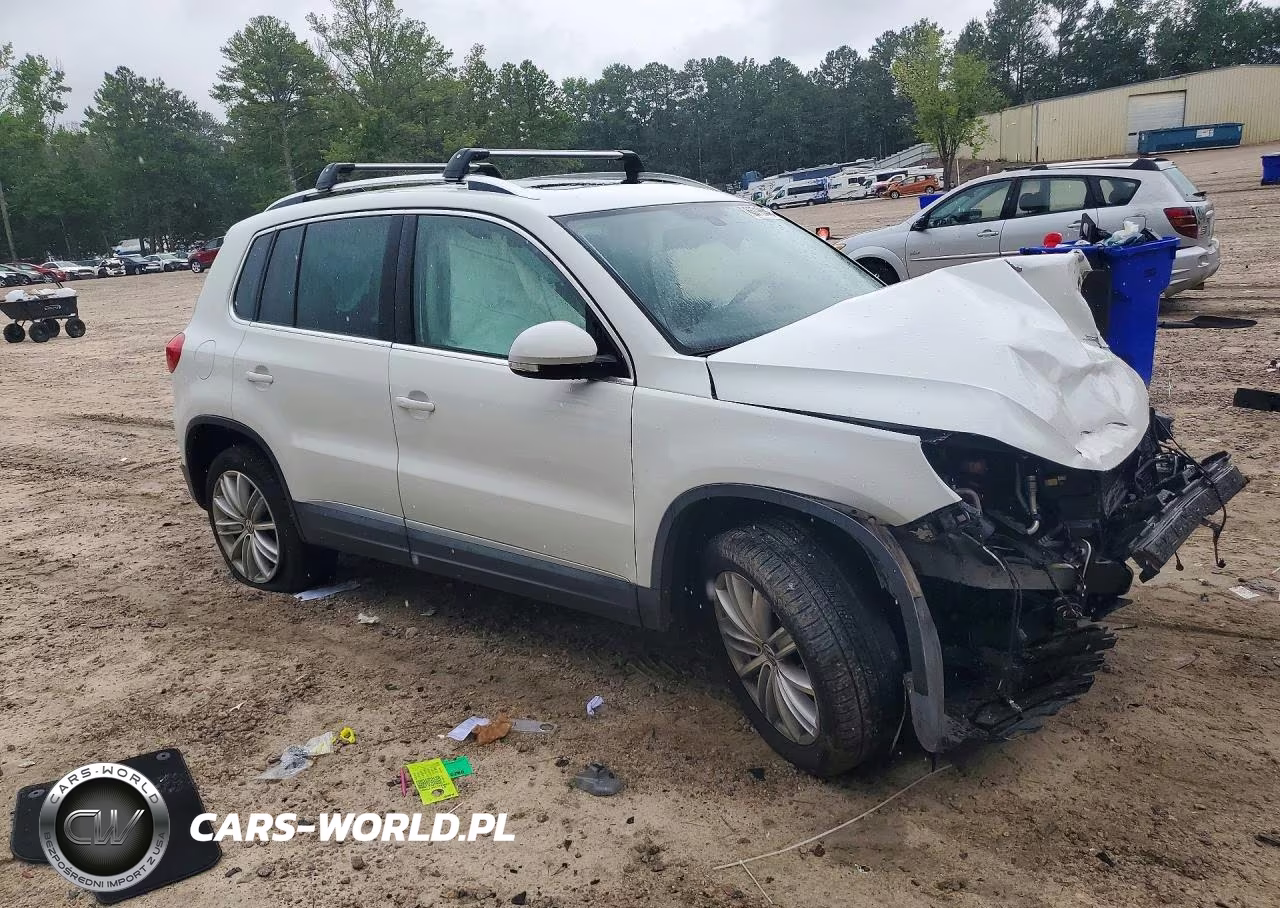 2016 Volkswagen Tiguan S VIN:WVGAV7AX0GW602250 - 4