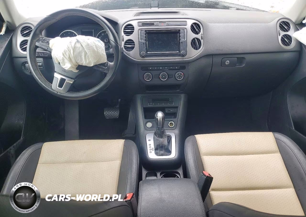 2016 Volkswagen Tiguan S VIN:WVGAV7AX0GW602250 - 8