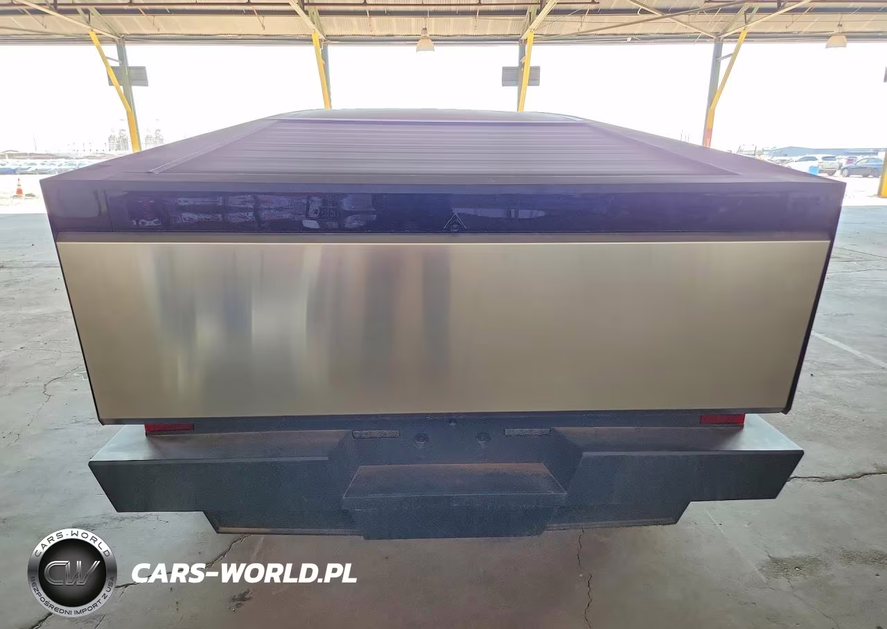 2025 Tesla Cybertruck VIN:7G2CEHED7SA068125 - 6