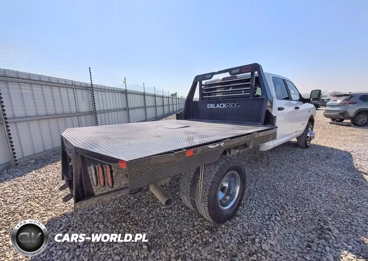 2024 Ram 3500 VIN:3C7WRTCLXRG203447 - 3