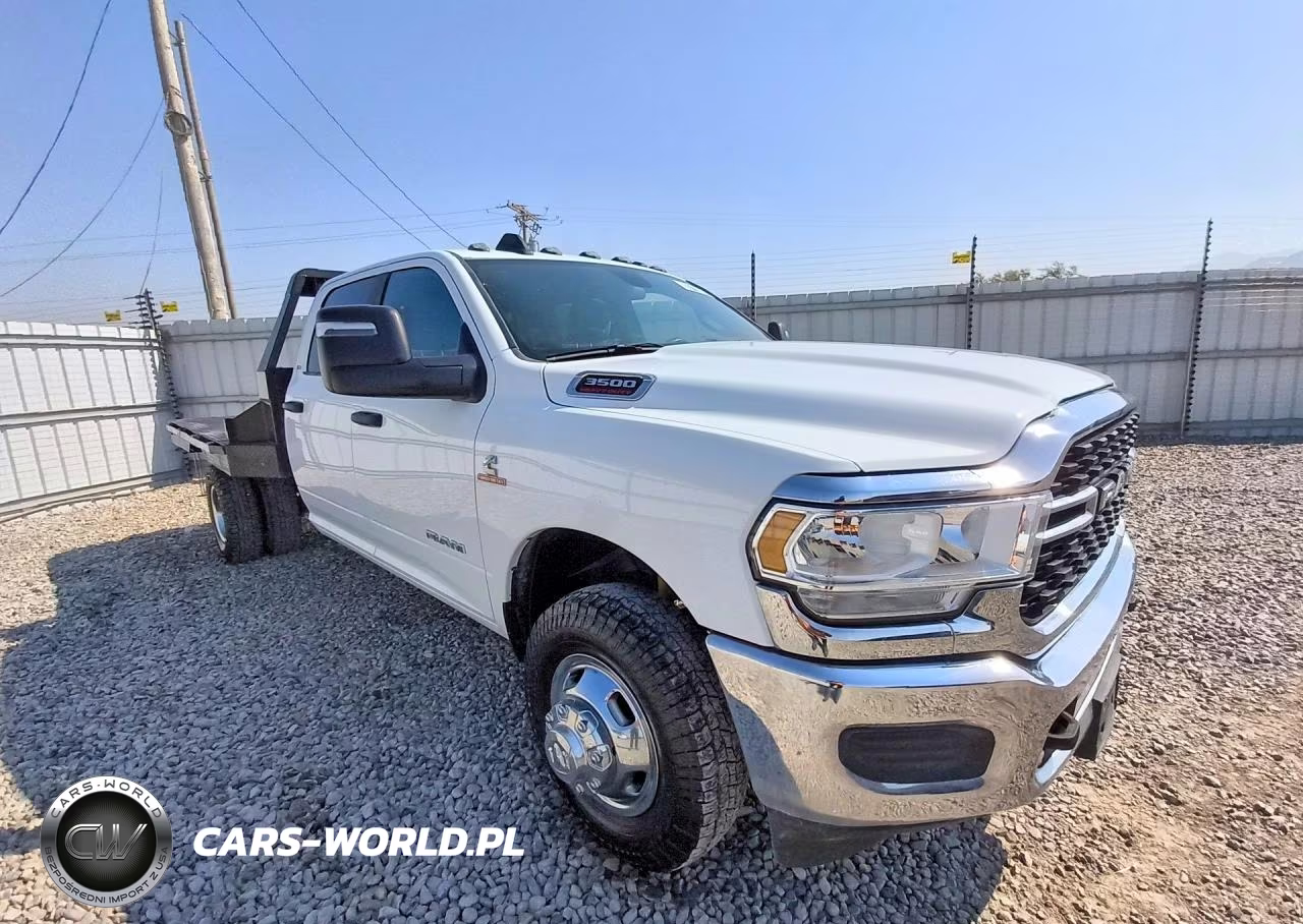 2024 Ram 3500 VIN:3C7WRTCLXRG203447 - 4