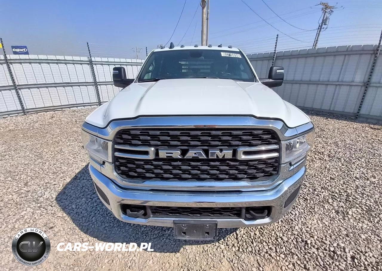 2024 Ram 3500 VIN:3C7WRTCLXRG203447 - 5