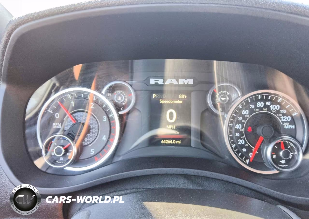 2024 Ram 3500 VIN:3C7WRTCLXRG203447 - 9