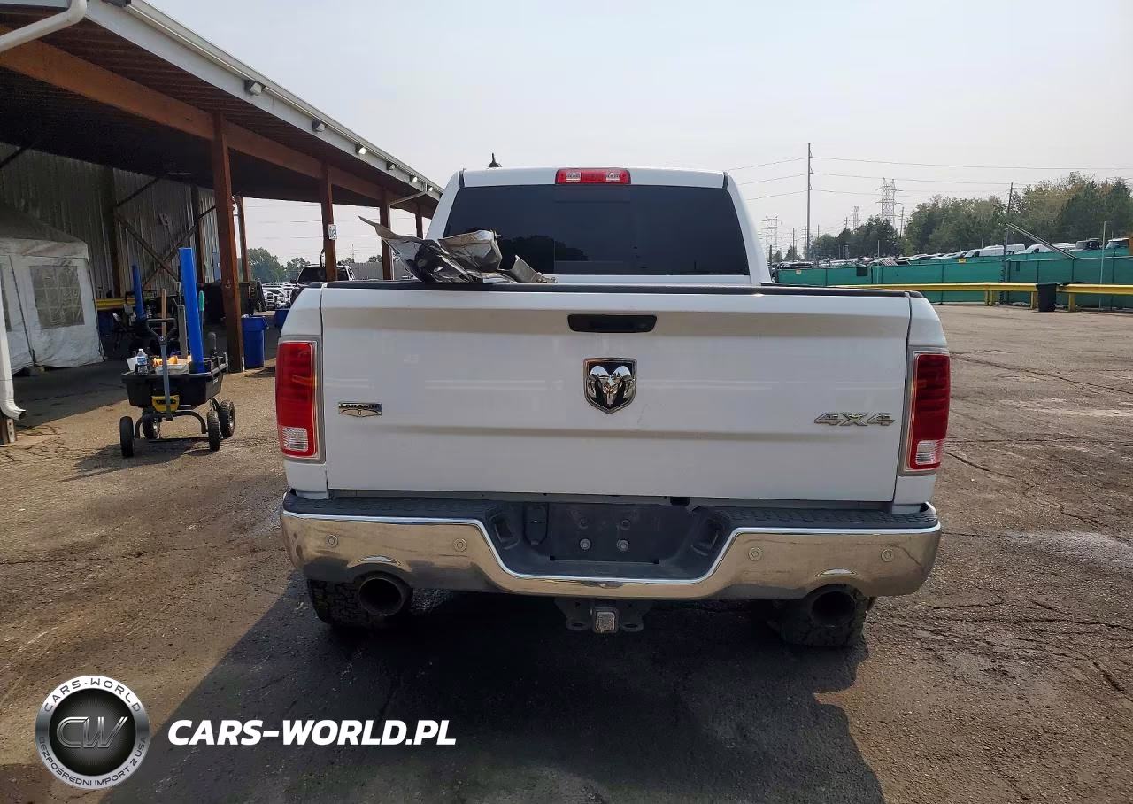 2017 Ram 1500 Laramie VIN:1C6RR7JT6HS634693 - 6