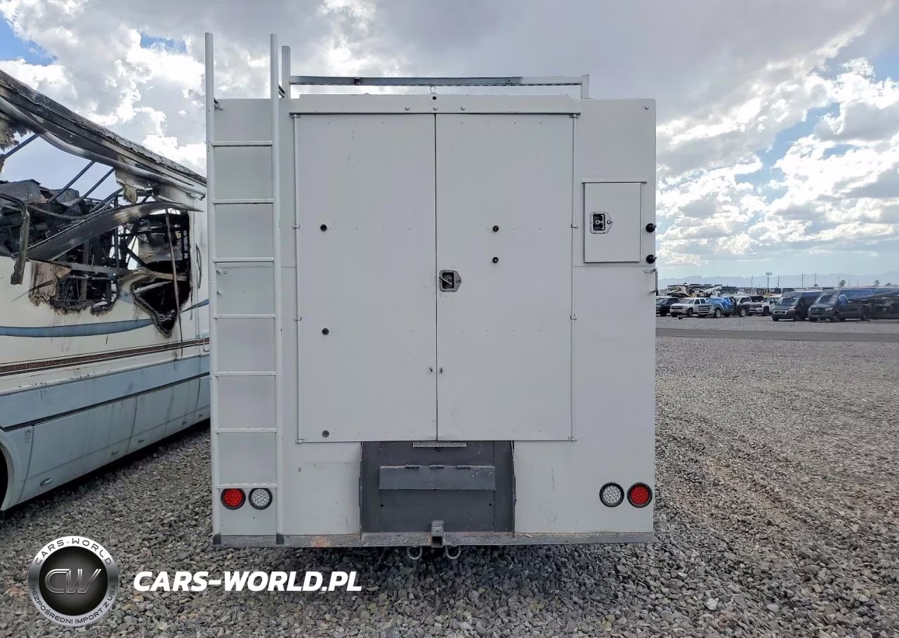 2024 Chevrolet Silverado Medium Duty VIN:1HTKHPVK9RH682141 - 6
