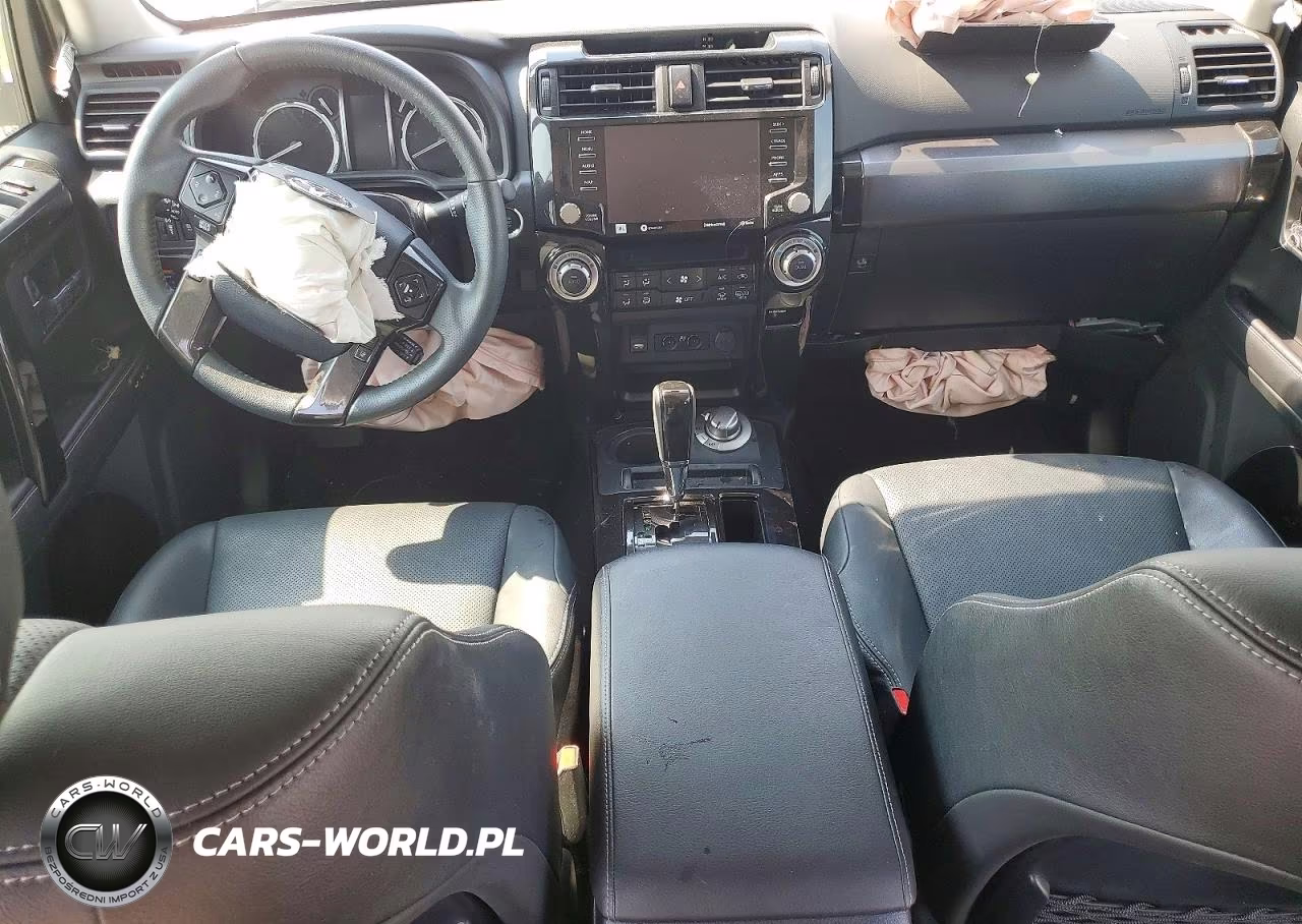 2021 Toyota 4Runner Nightshade Edition VIN:JTEJU5JR8M5950808 - 8