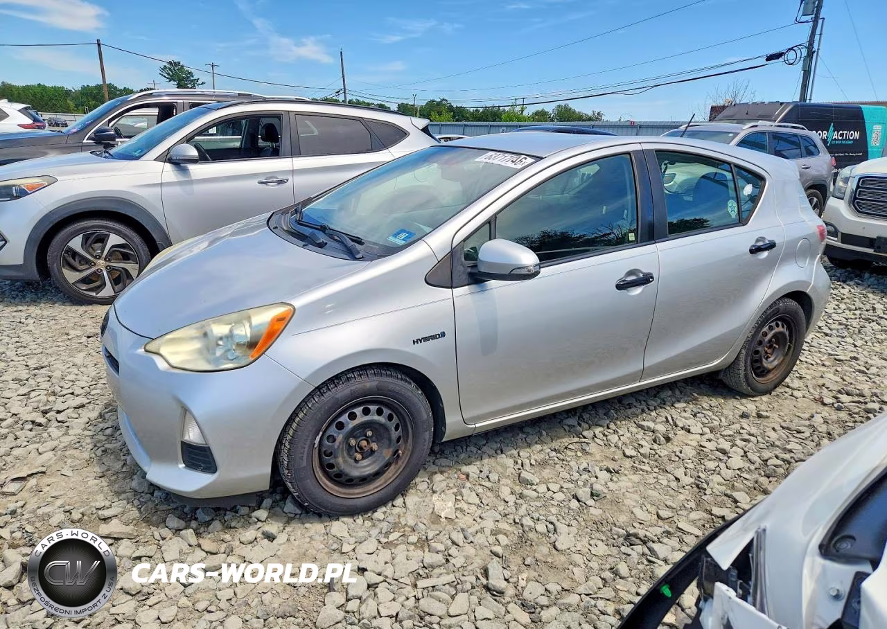 2012 Toyota Prius C Three – zdjęcie 1 z 12