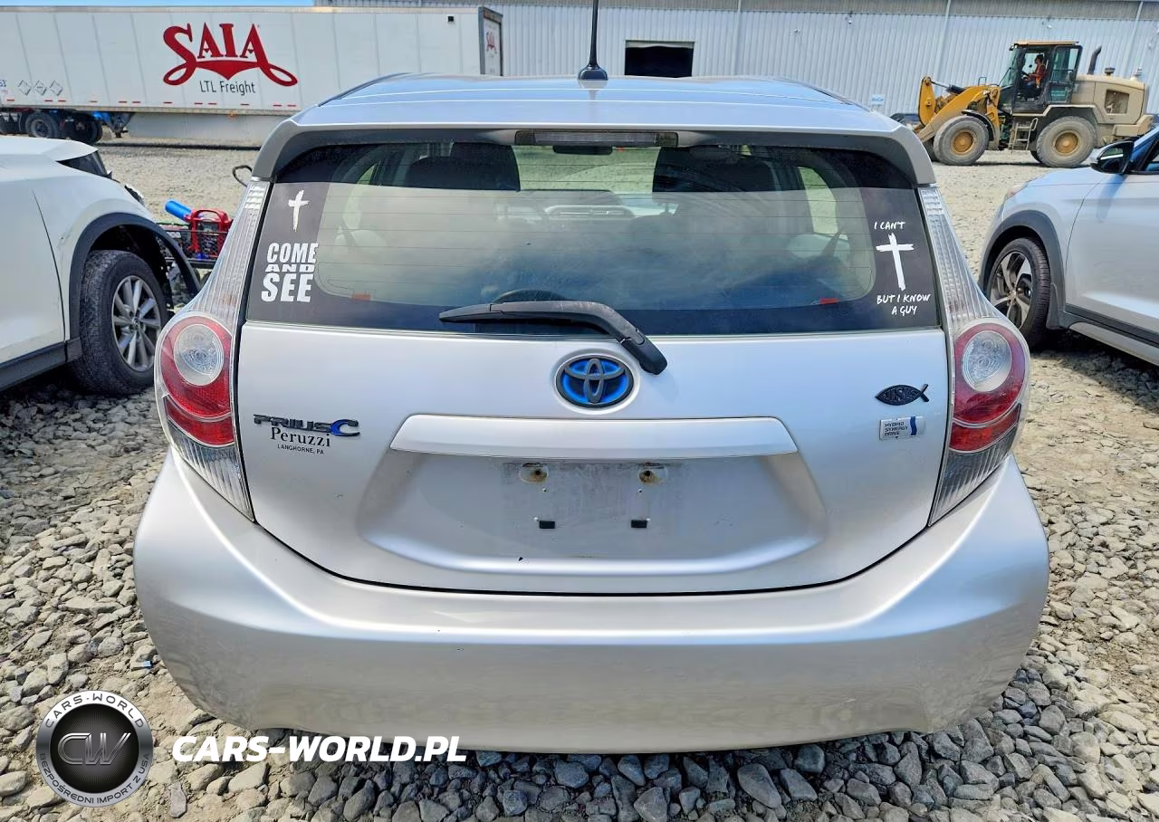 2012 Toyota Prius C Three VIN:JTDKDTB35C1509232 - 6