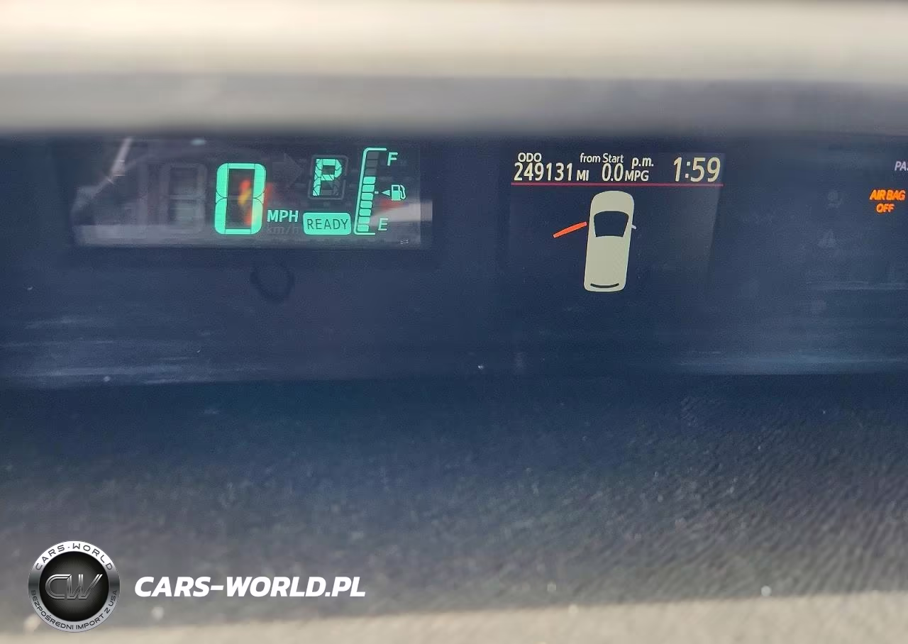 2012 Toyota Prius C Three VIN:JTDKDTB35C1509232 - 9