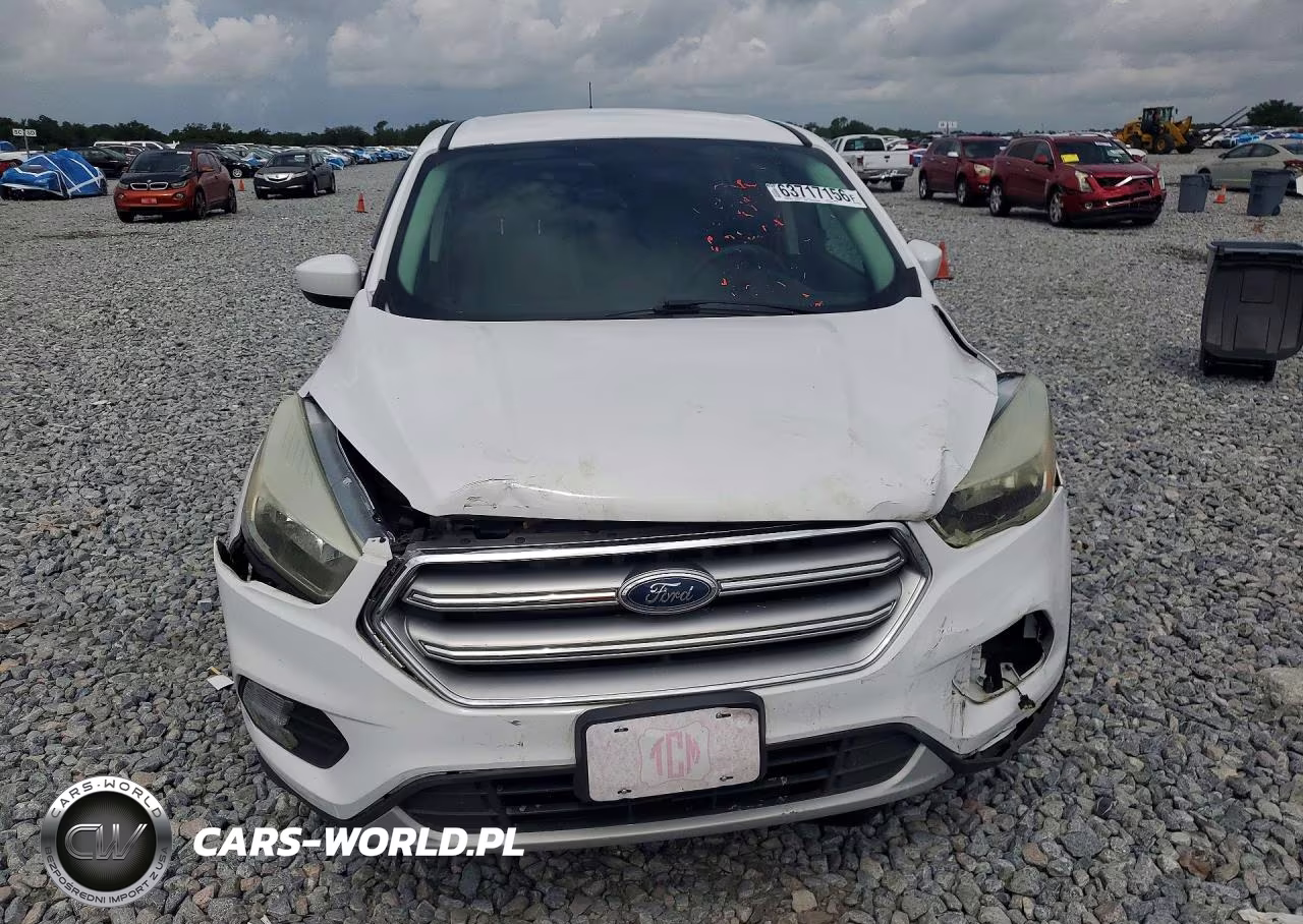 2017 Ford Escape Se VIN:1FMCU9GD4HUC40604 - 5