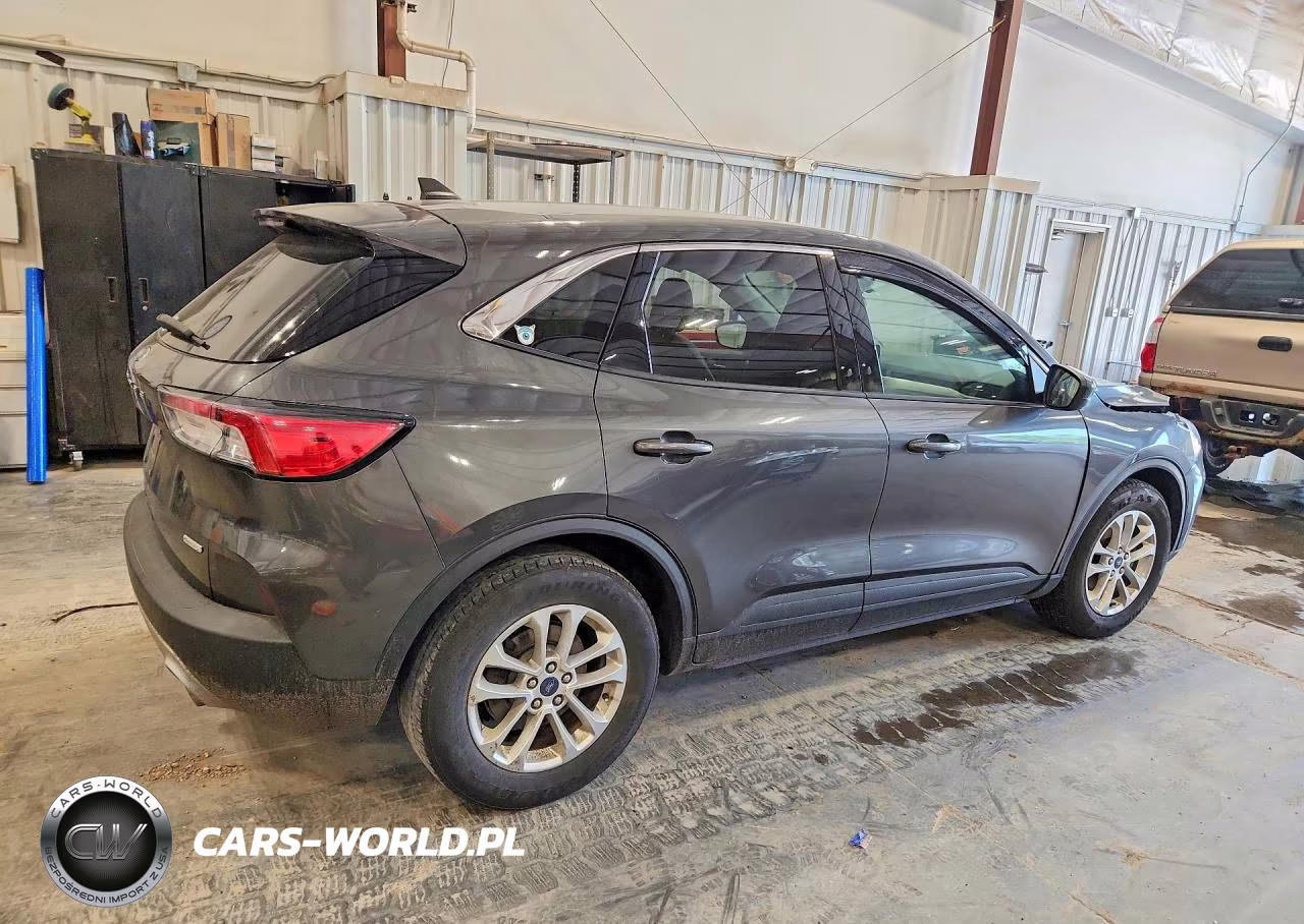 2020 Ford Escape Se VIN:1FMCU0G61LUB60490 - 3