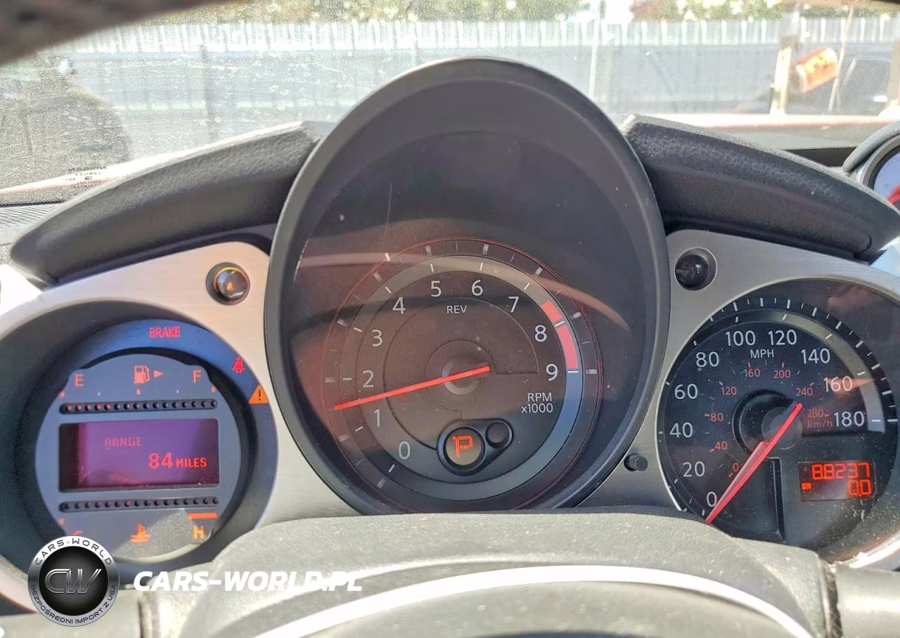 2015 Nissan 370Z Base VIN:JN1AZ4EH1FM444346 - 9