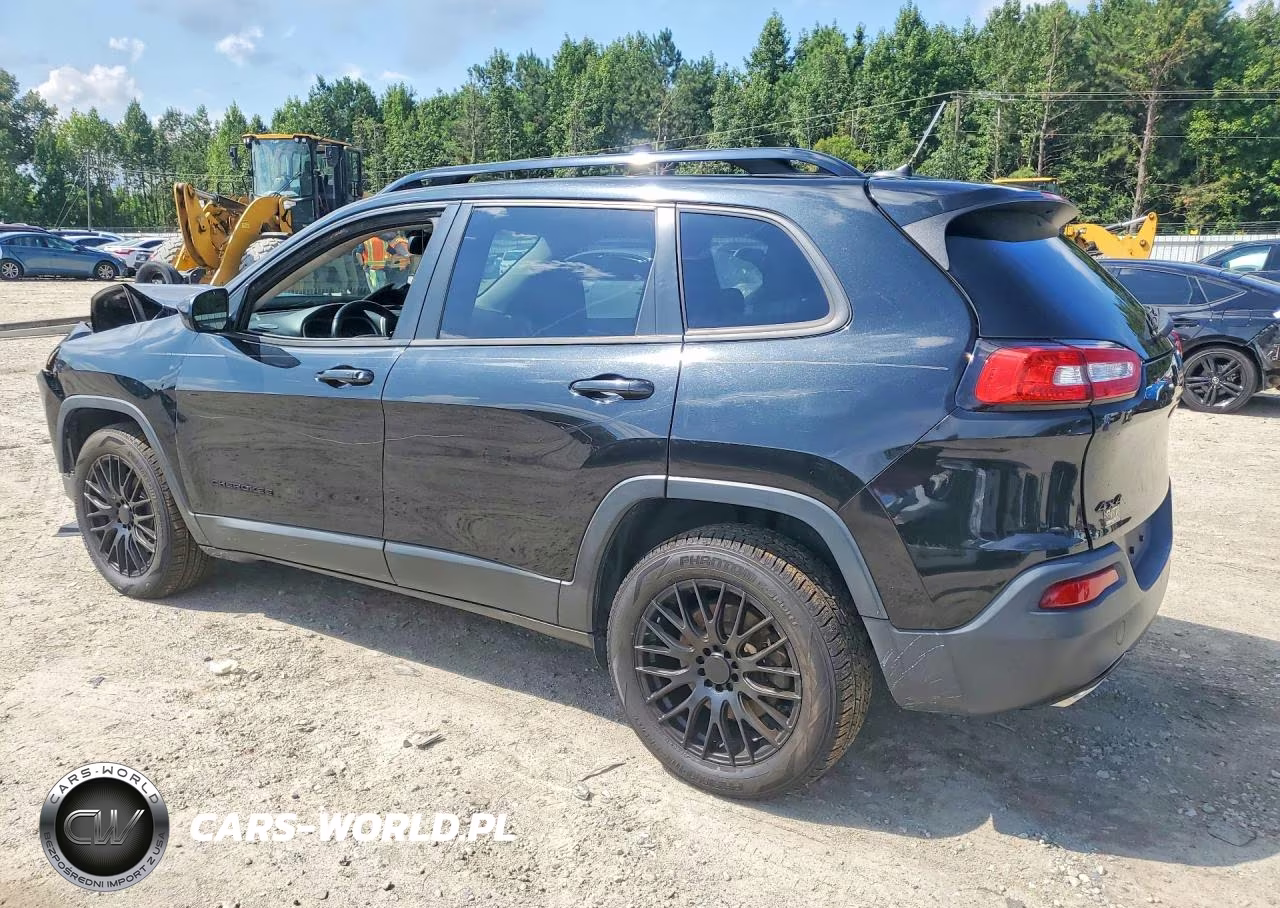 2015 Jeep Cherokee Latitude VIN:1C4PJMCS7FW755930 - 2