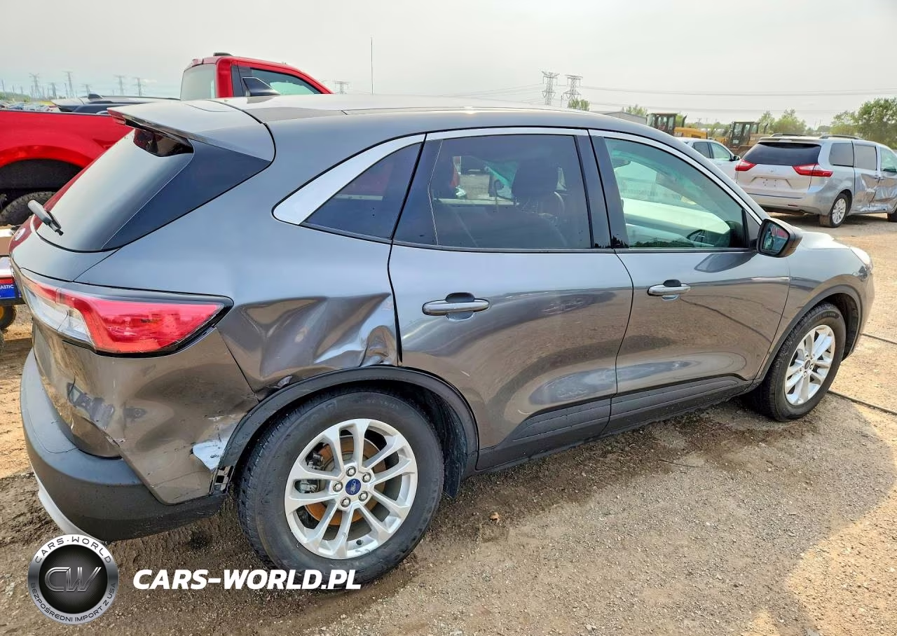 2022 Ford Escape Se VIN:1FMCU0G67NUB15766 - 3