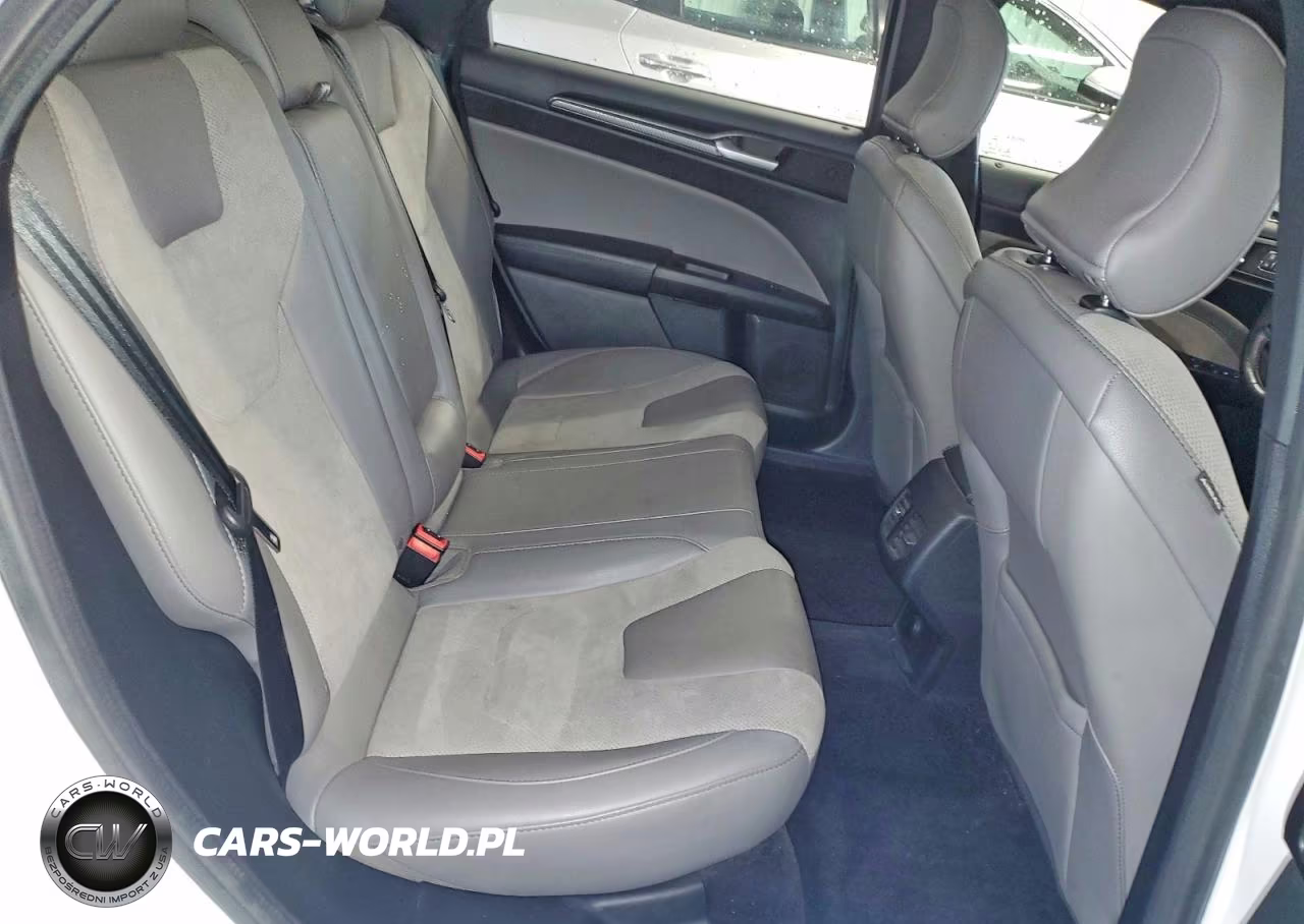 2017 Ford Fusion Sport VIN:3FA6P0VP8HR203487 - 10