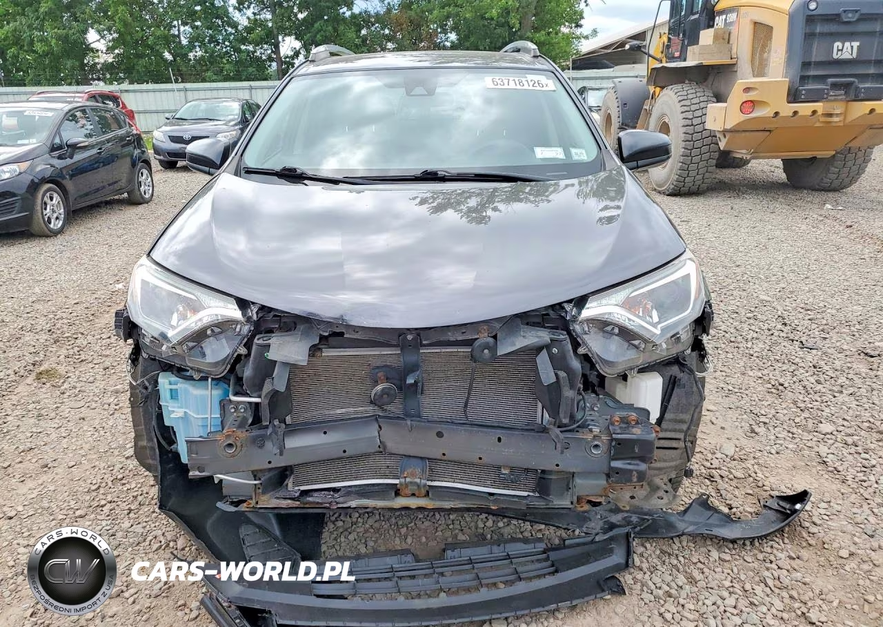 2018 Toyota Rav4 Le VIN:JTMBFREV6JJ215698 - 5