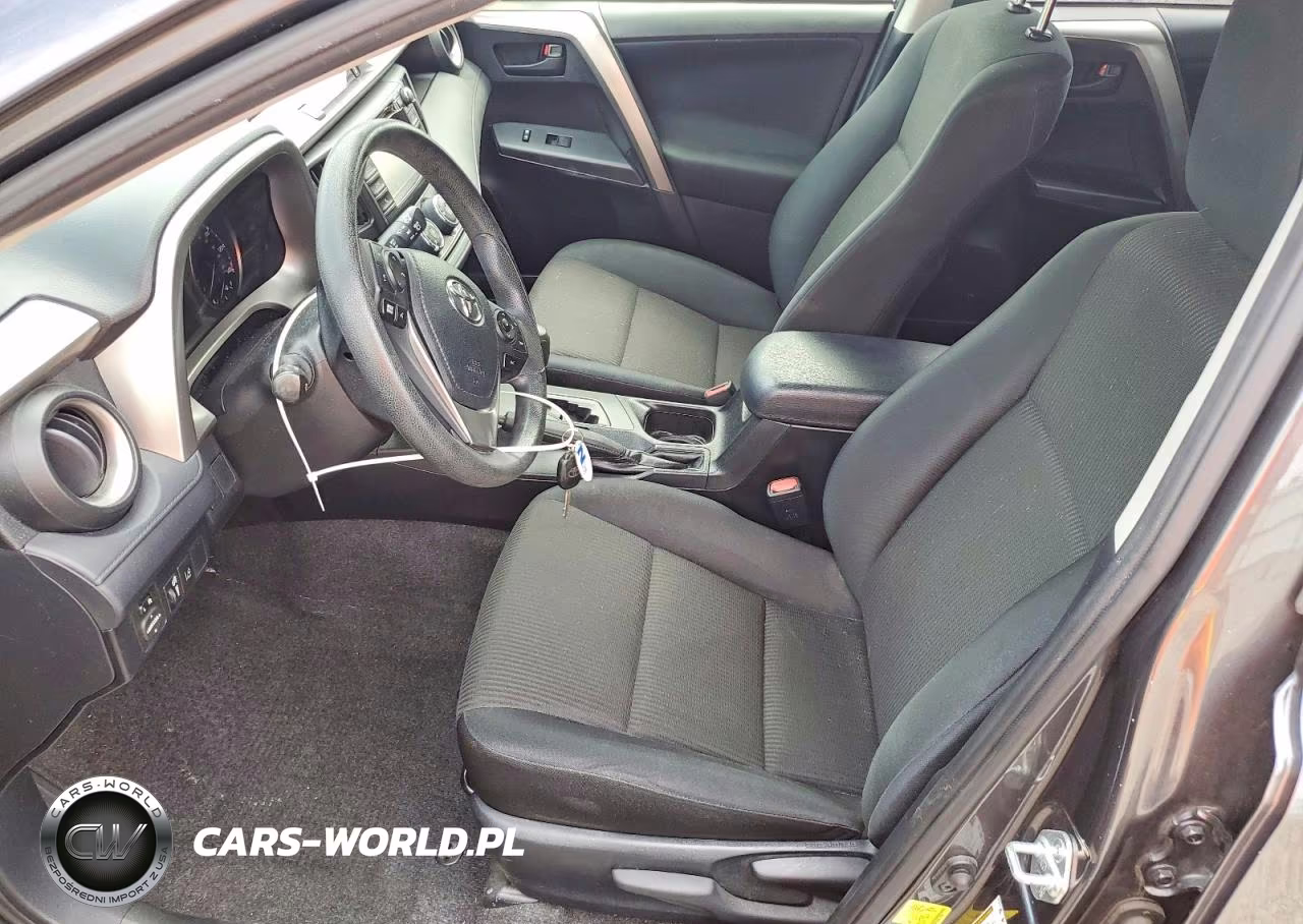 2018 Toyota Rav4 Le VIN:JTMBFREV6JJ215698 - 7