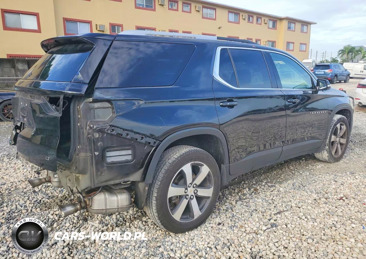 2018 Chevrolet Traverse Lt VIN:1GNERHKW3JJ151364 - 3