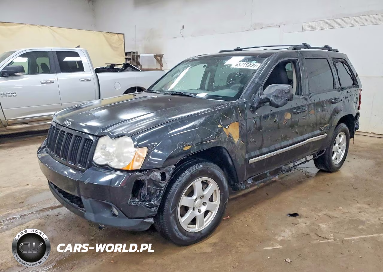 2010 Jeep Grand Cherokee Laredo VIN:1J4PR4GK9AC120733 - 1