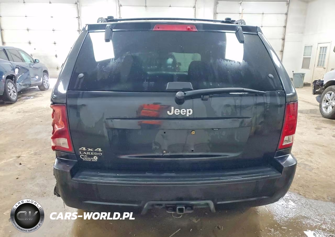 2010 Jeep Grand Cherokee Laredo VIN:1J4PR4GK9AC120733 - 6